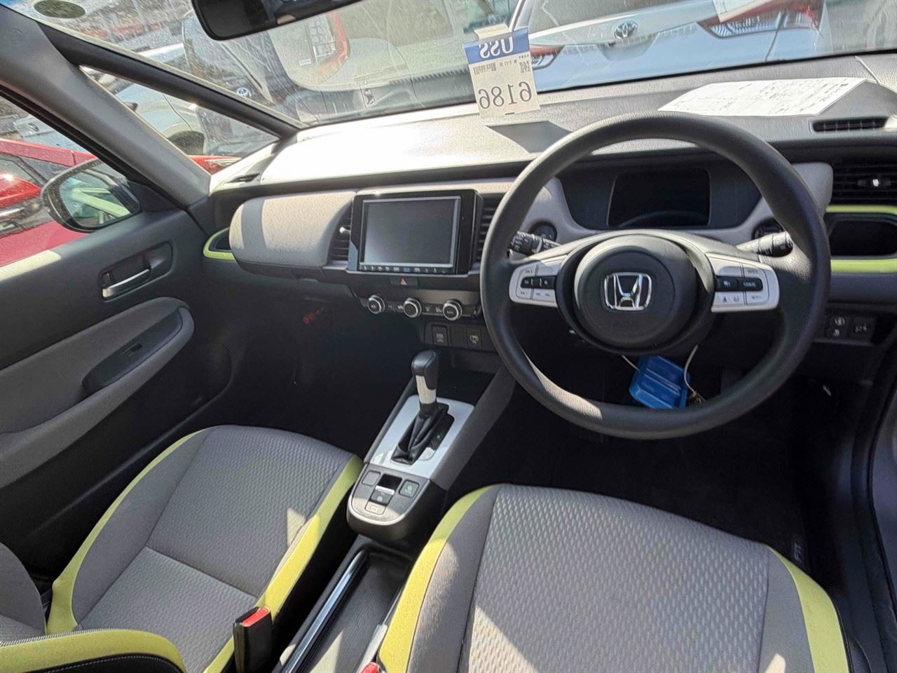 Vehicle image 5