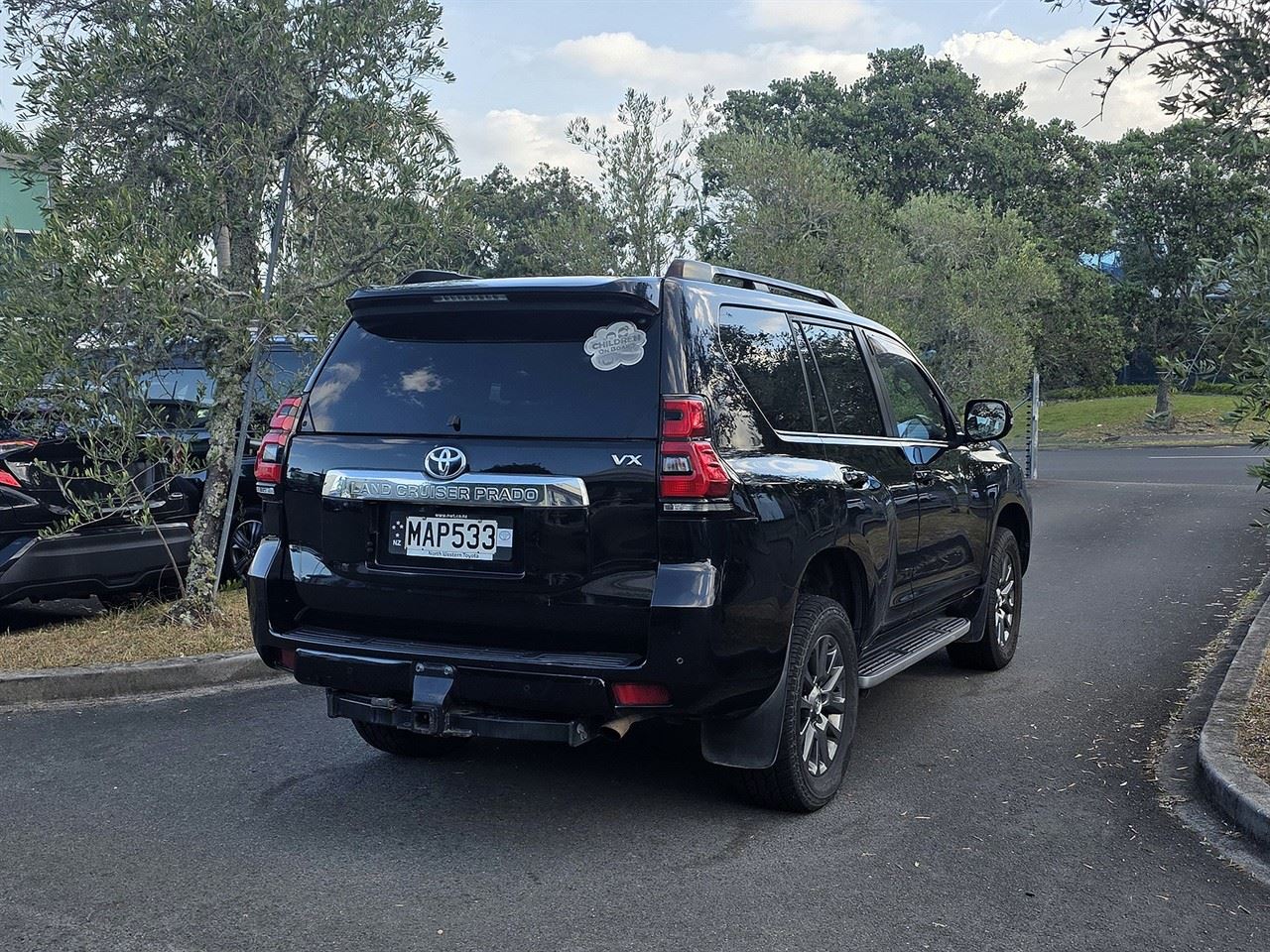 Vehicle image 3