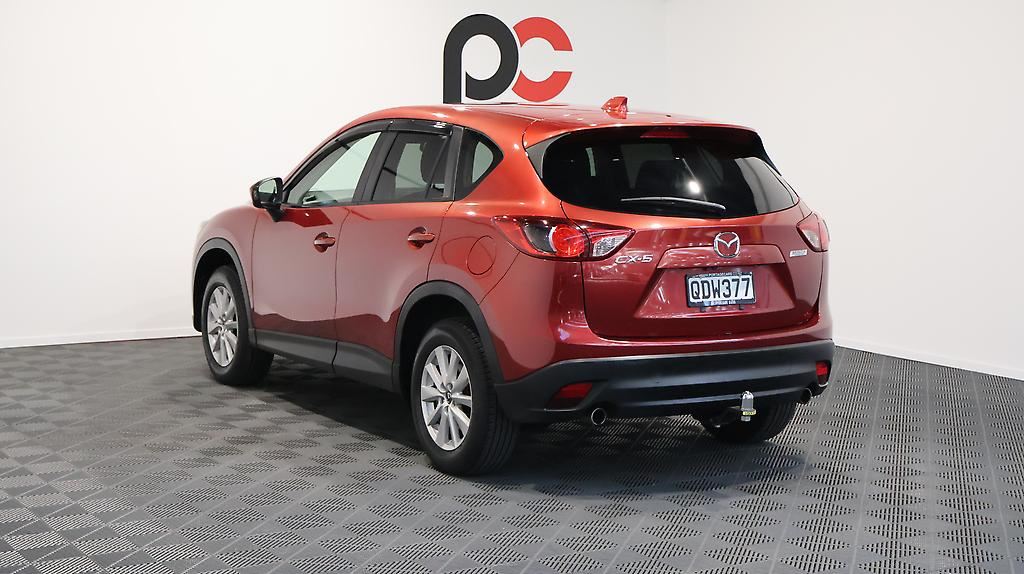Vehicle image 5
