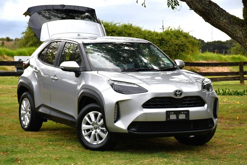 Vehicle image 3