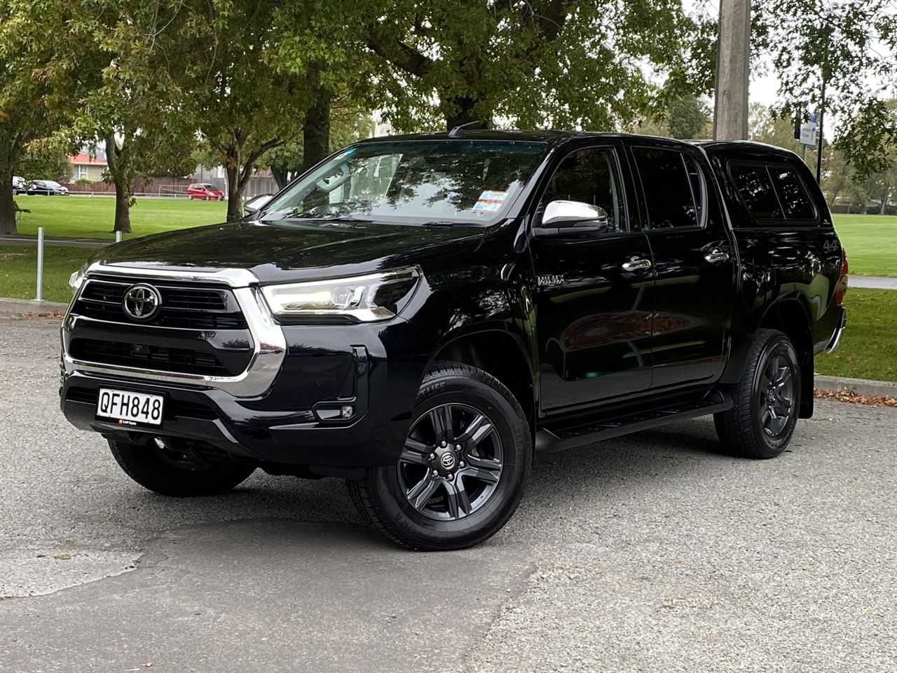 Vehicle image 3