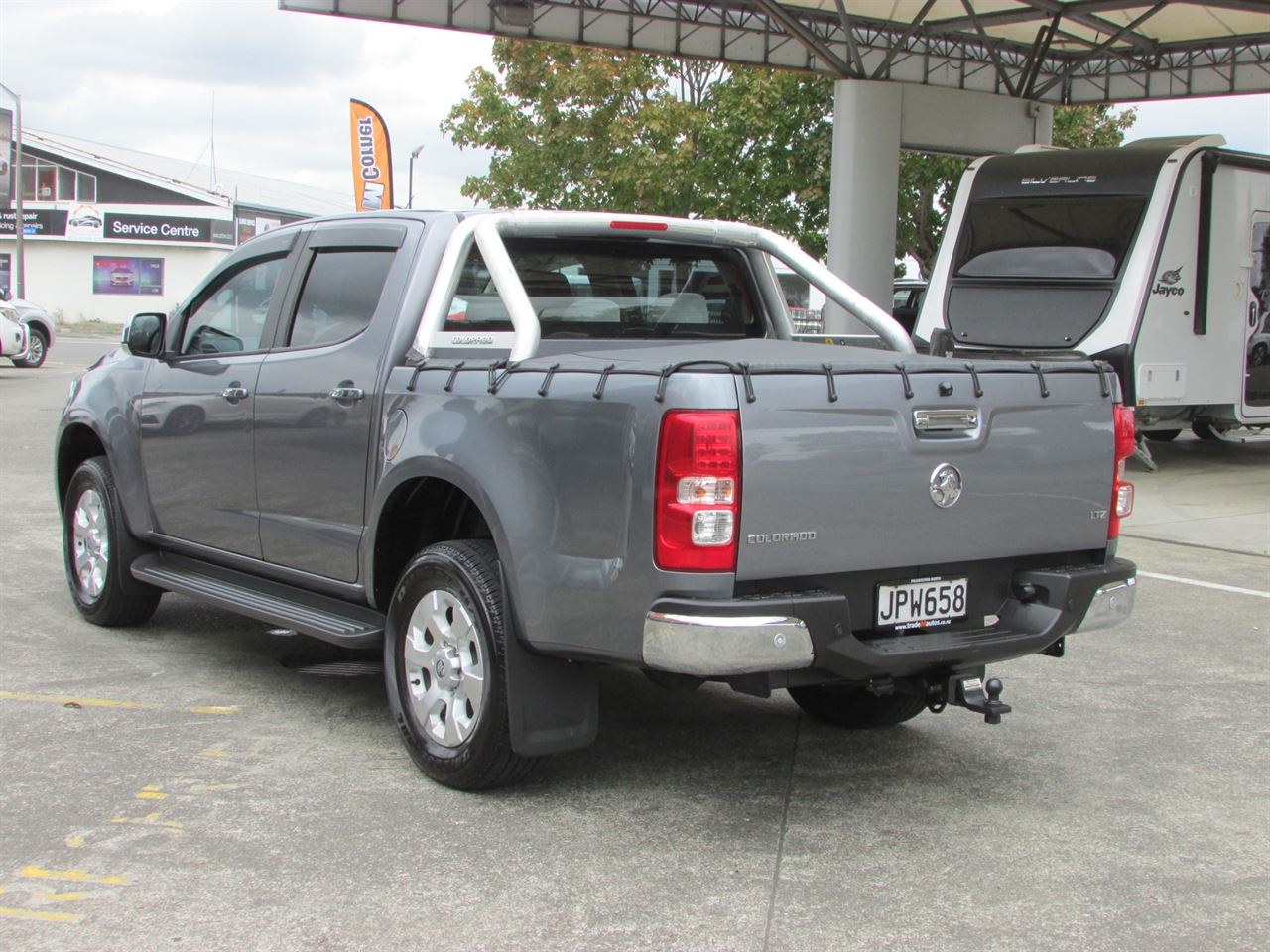 Vehicle image 5