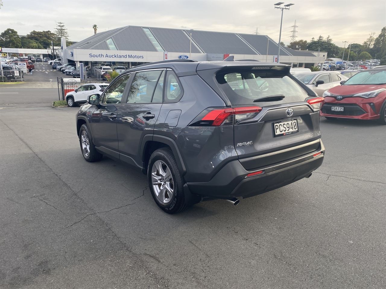 Vehicle image 5