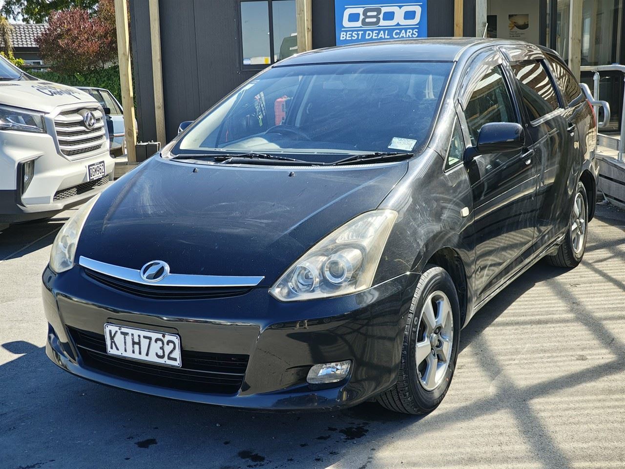 Vehicle image 3