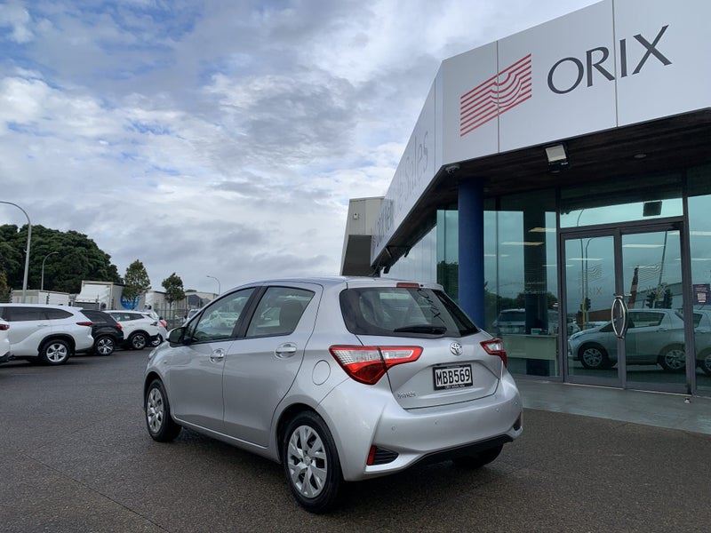 Vehicle image 5