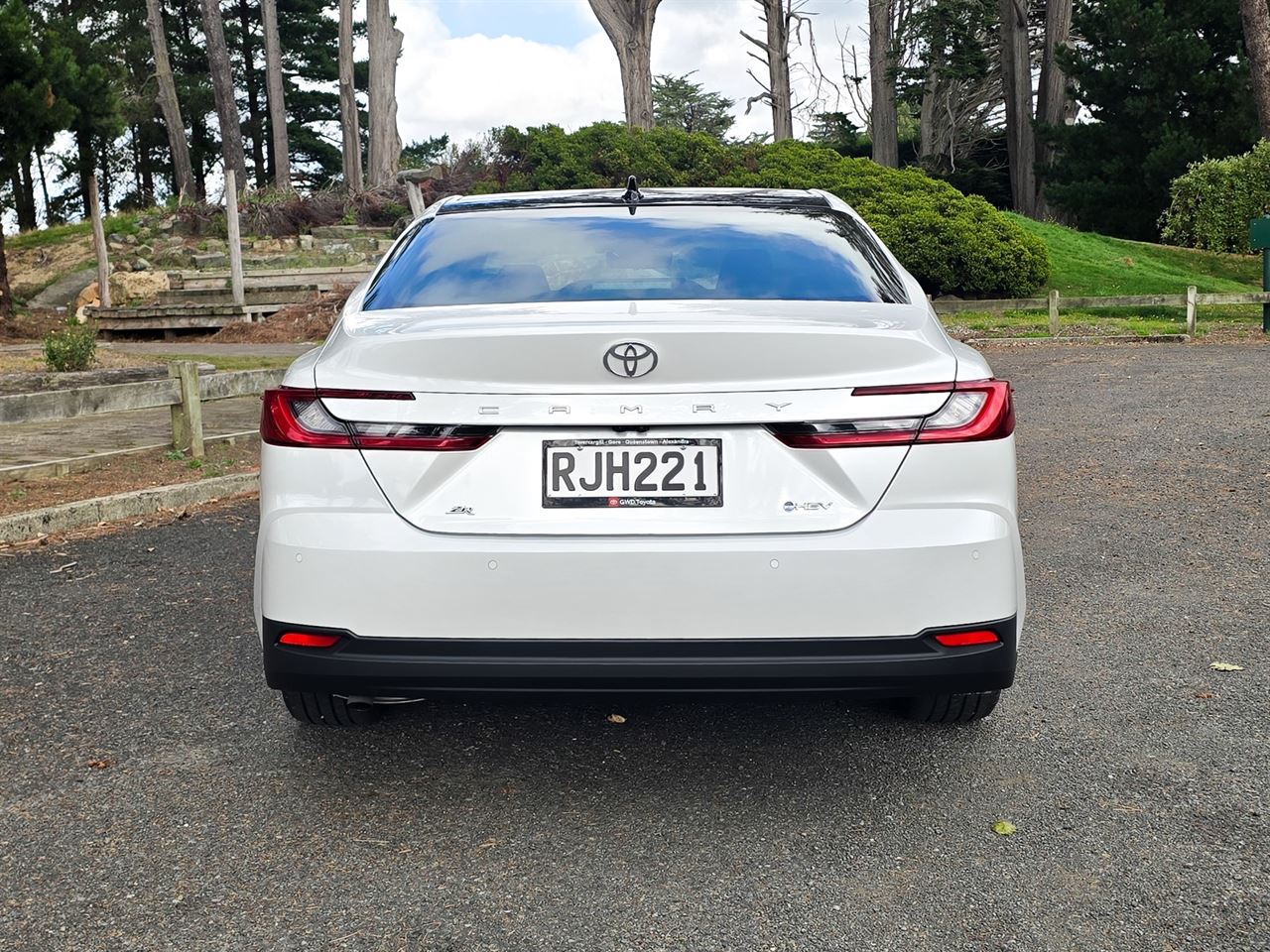 Vehicle image 4