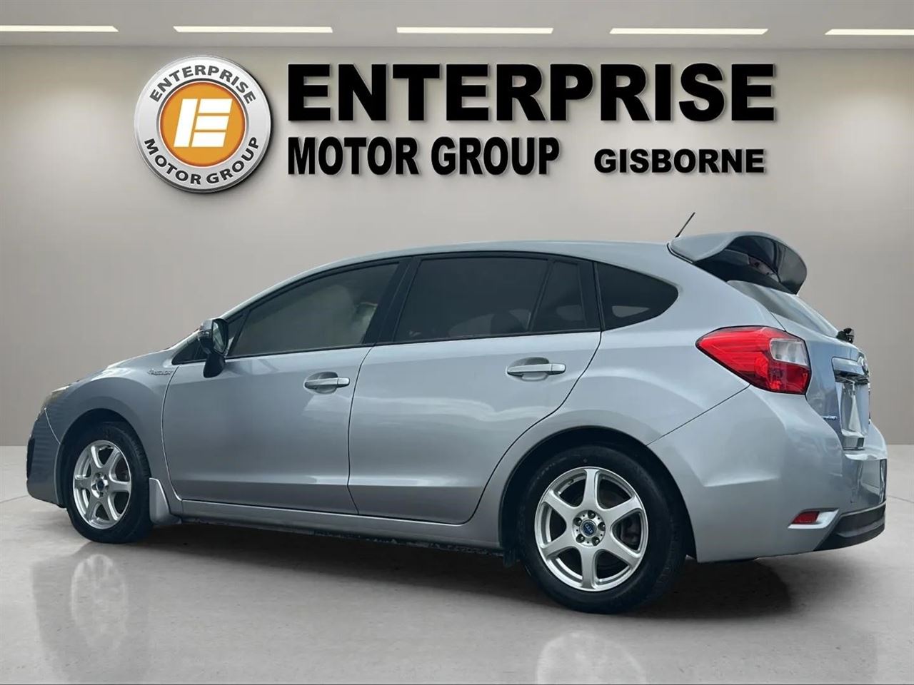 Vehicle image 5