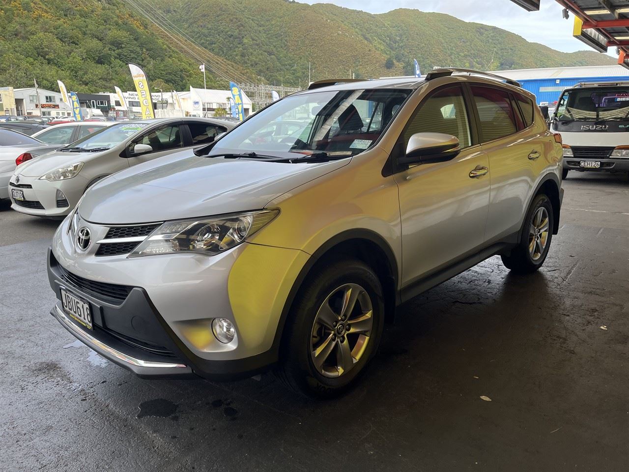 Vehicle image 3