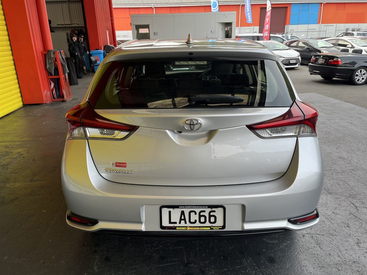 Vehicle image 5