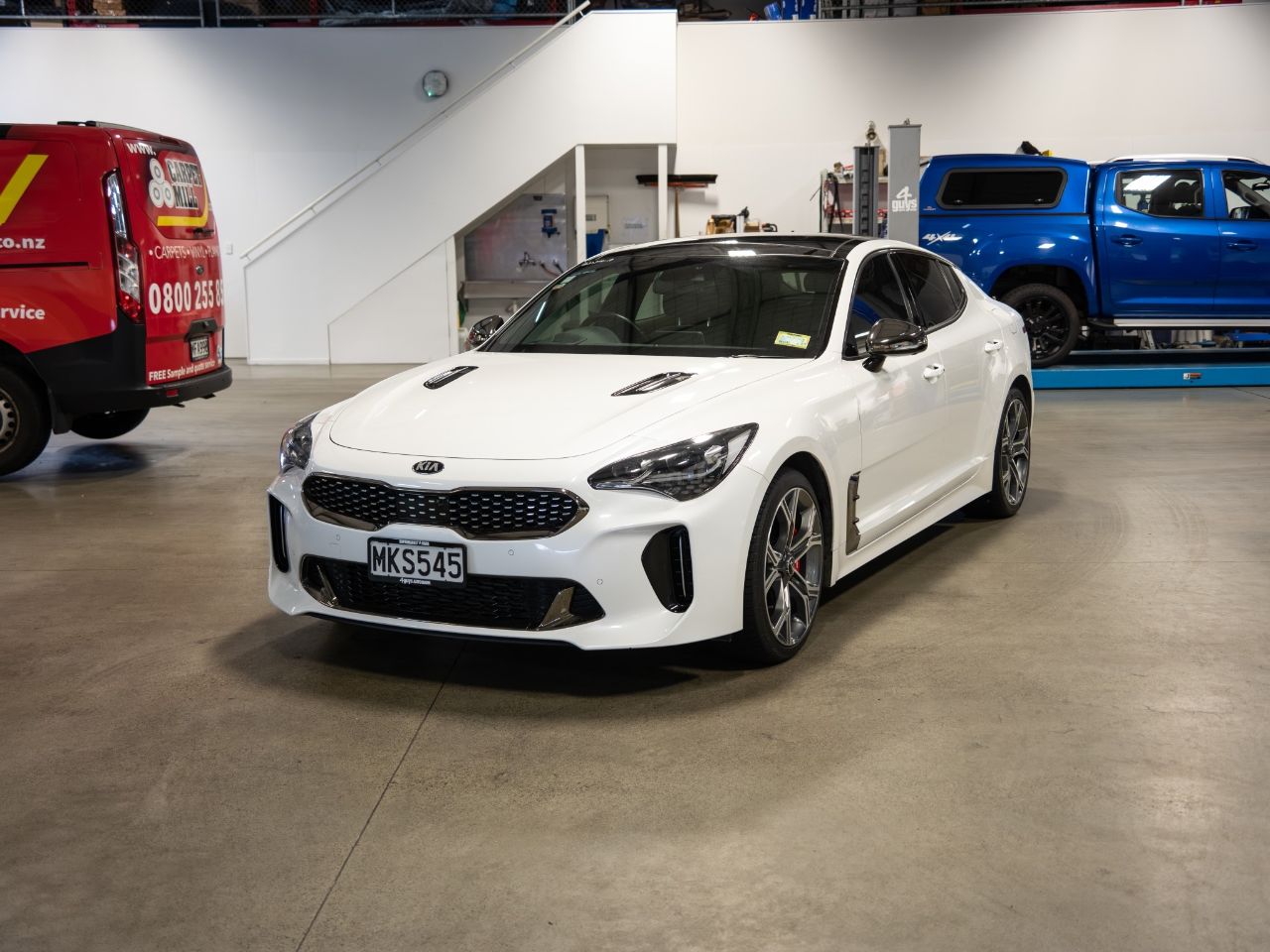 Vehicle image 5