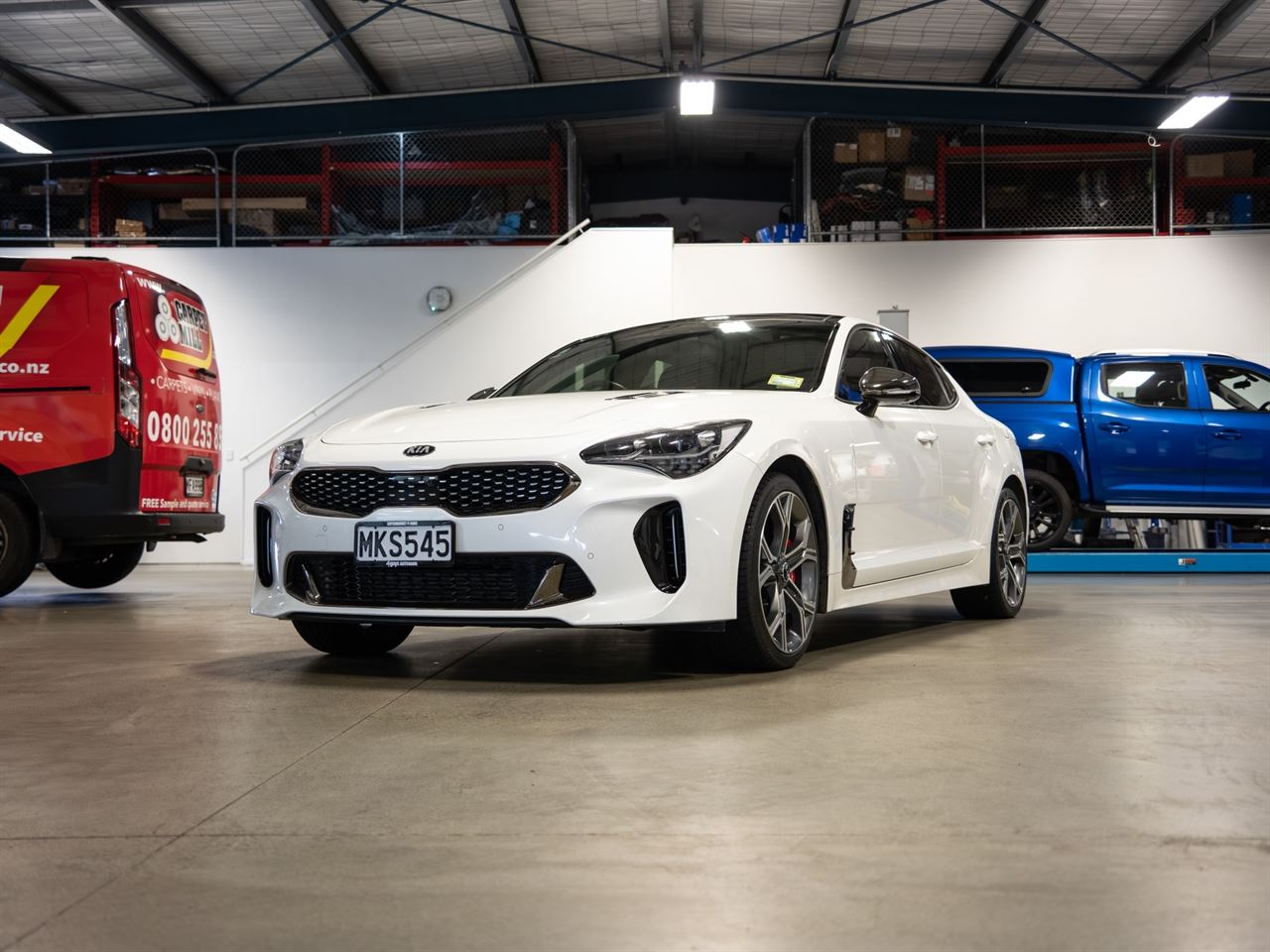 Vehicle image 5