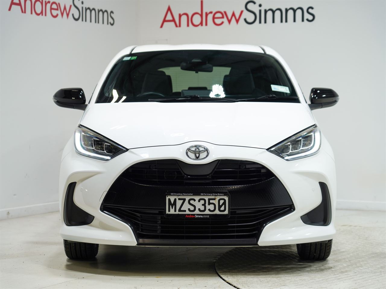 Vehicle image 4