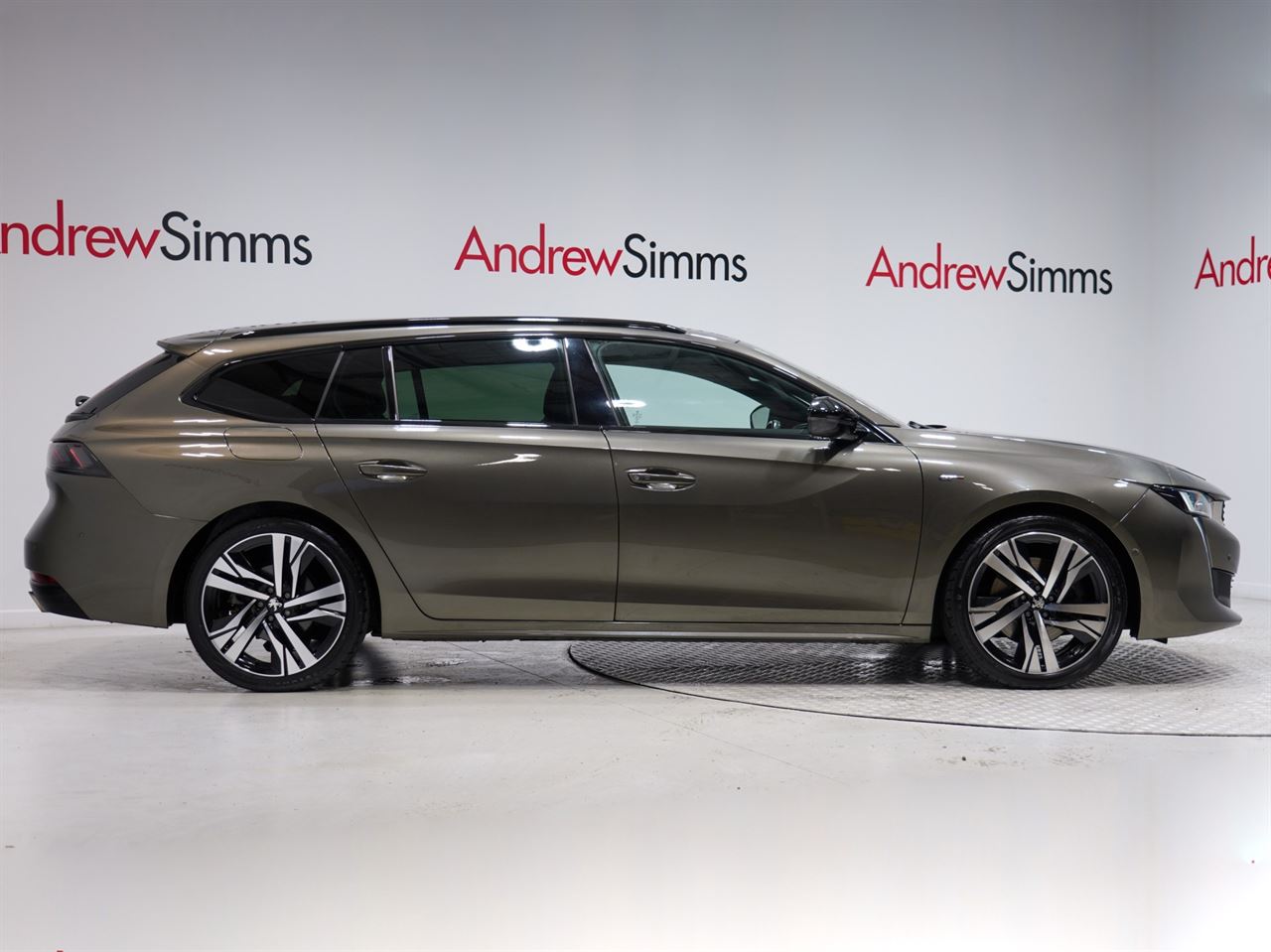 Vehicle image 3