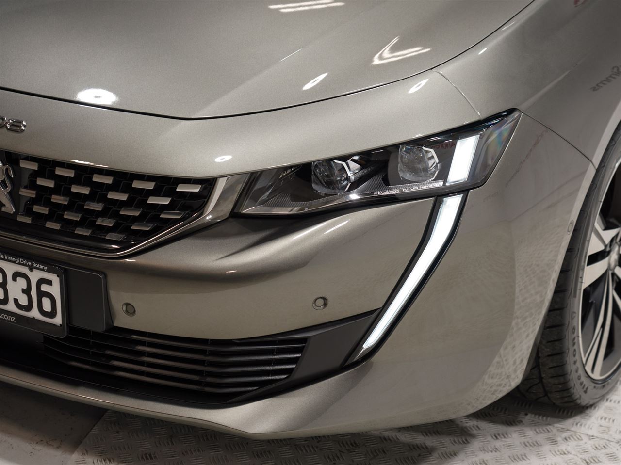 Vehicle image 5