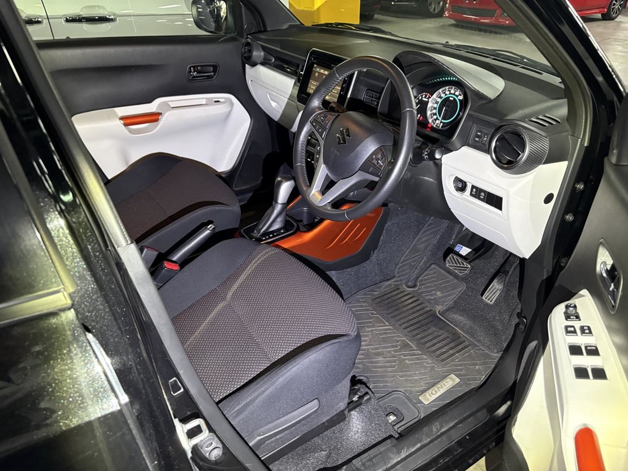 Vehicle image 3
