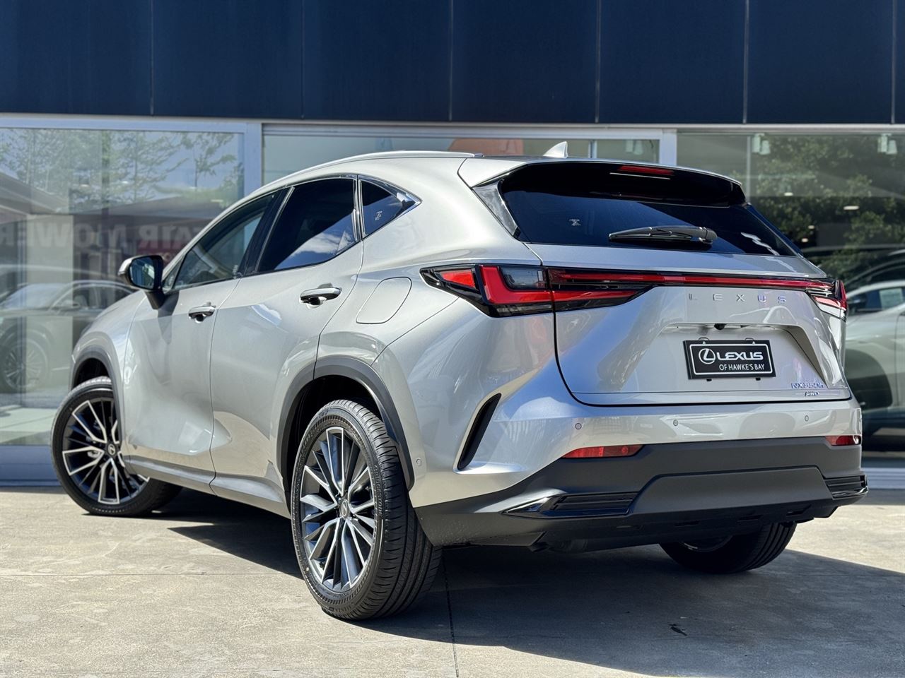 Vehicle image 5