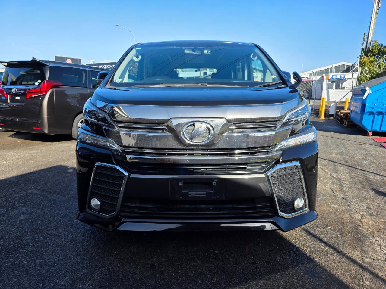 Vehicle image 3