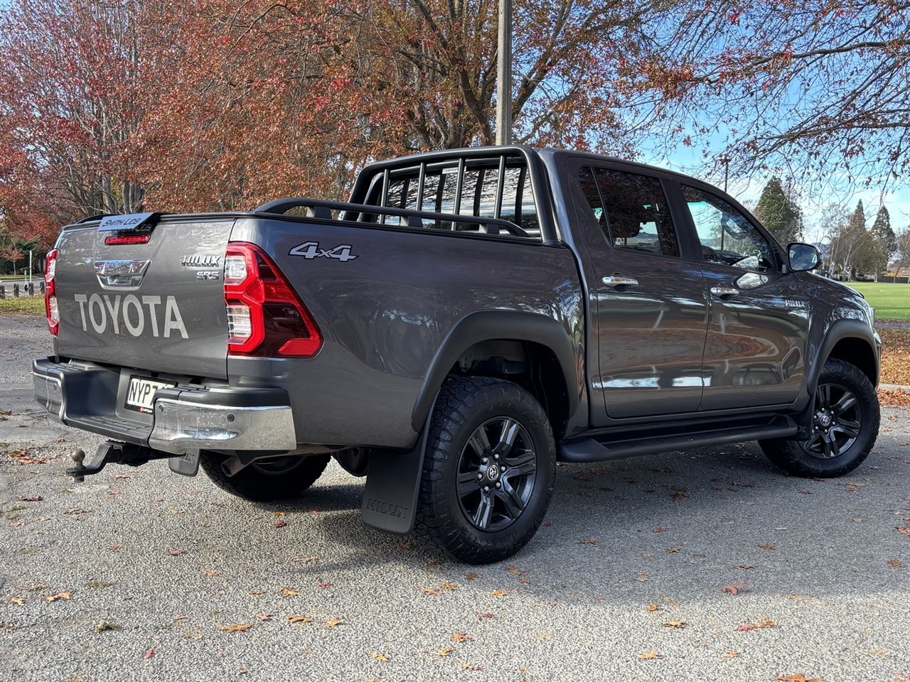 Vehicle image 5