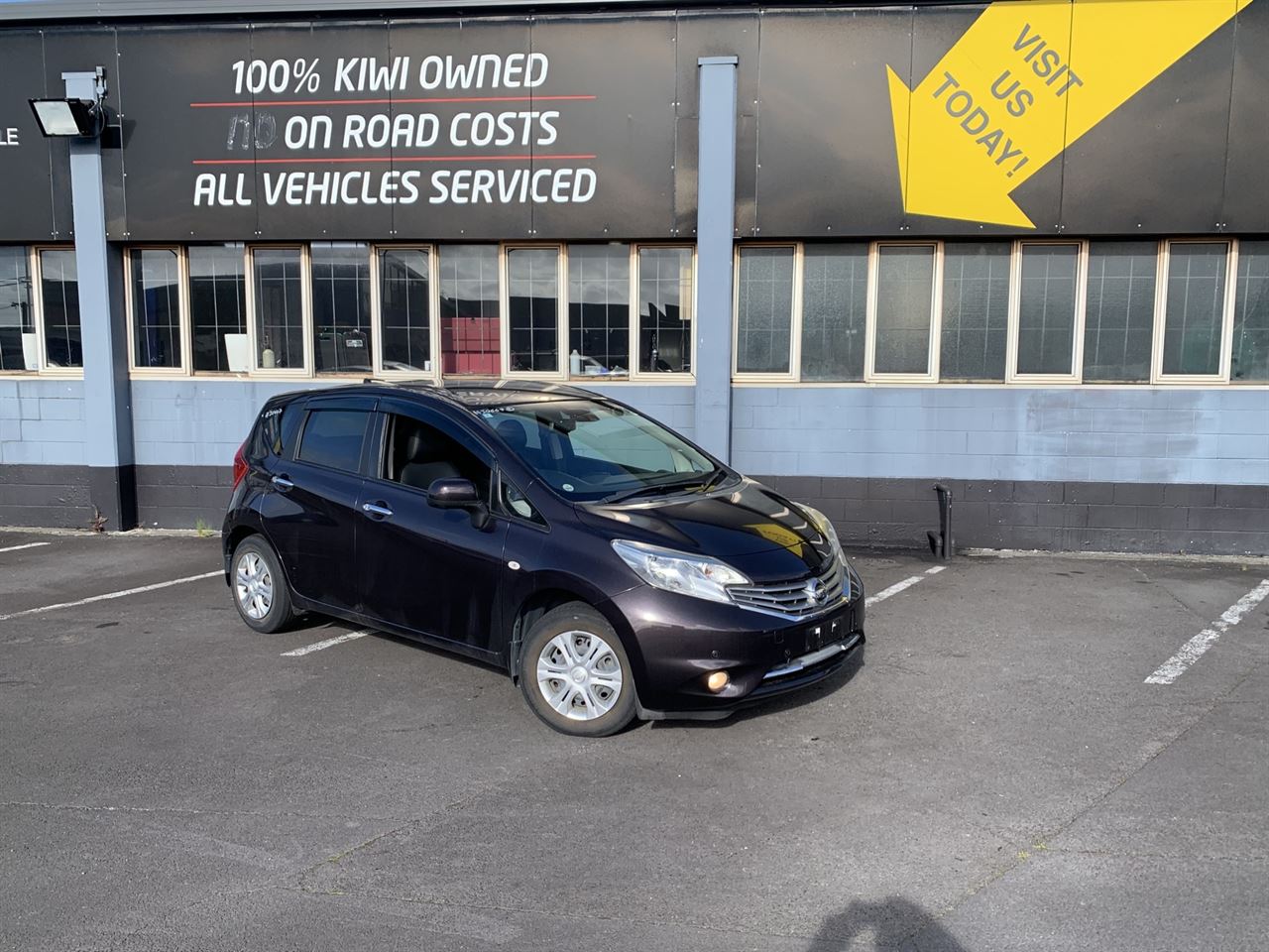 Vehicle image 4