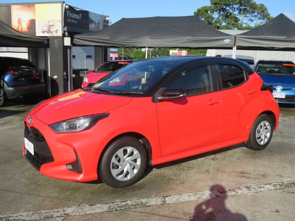 Vehicle image 3