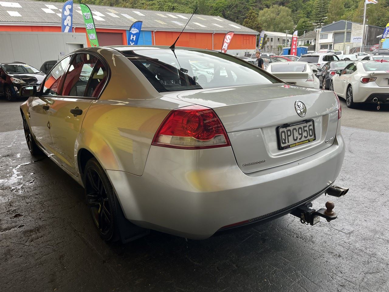 Vehicle image 4