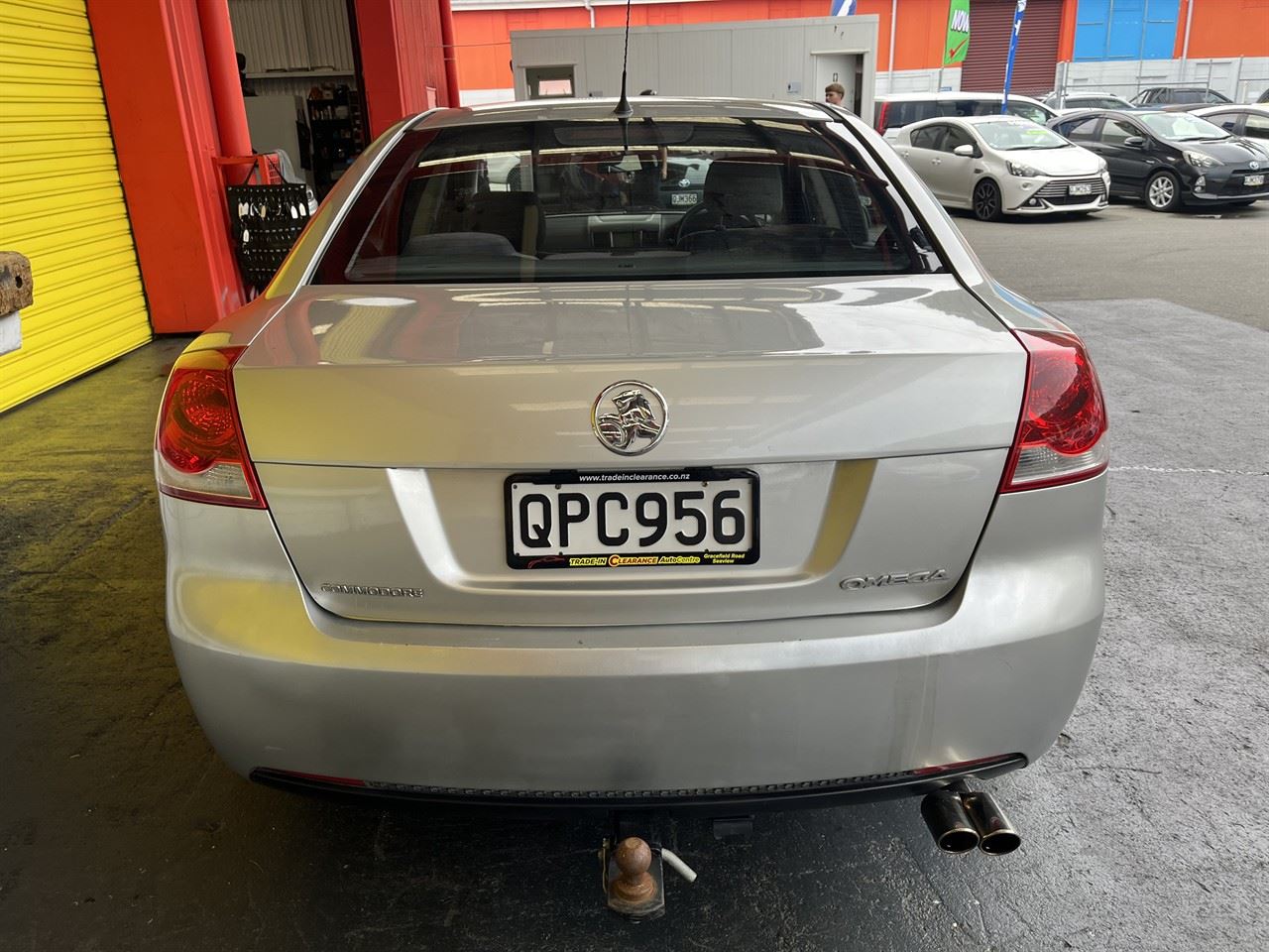 Vehicle image 5