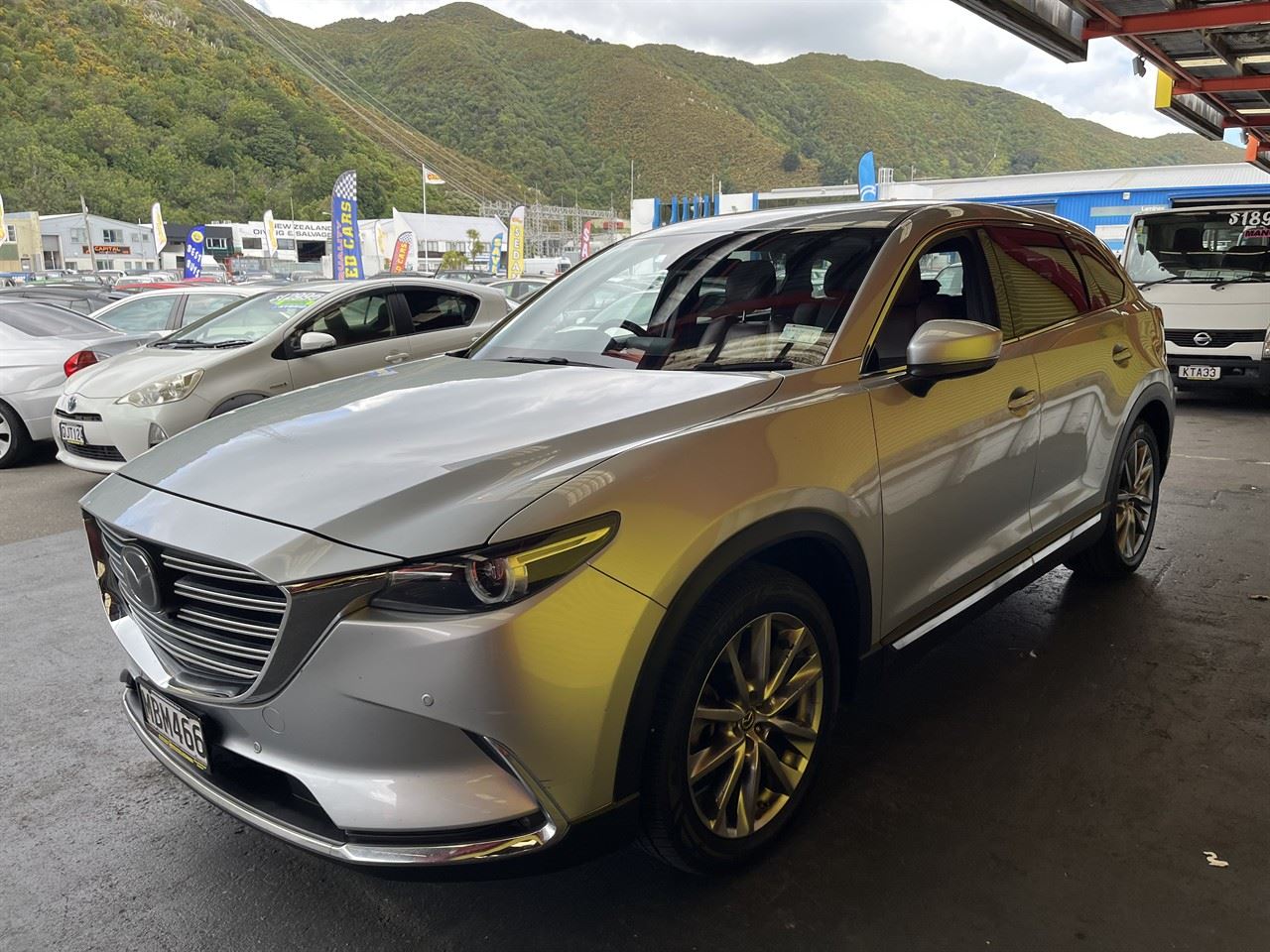 Vehicle image 3