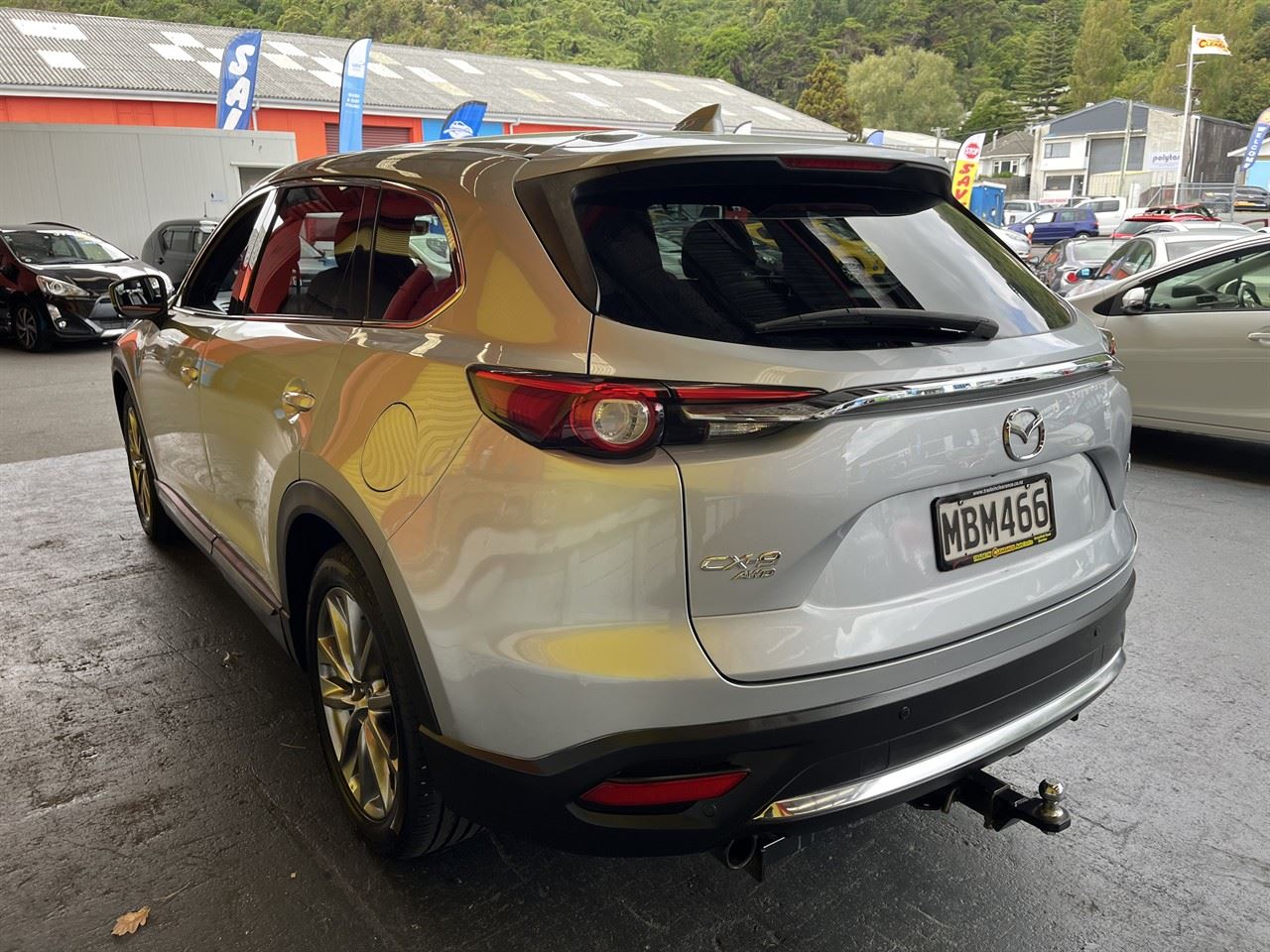 Vehicle image 4