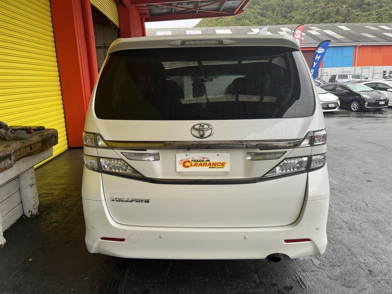 Vehicle image 5