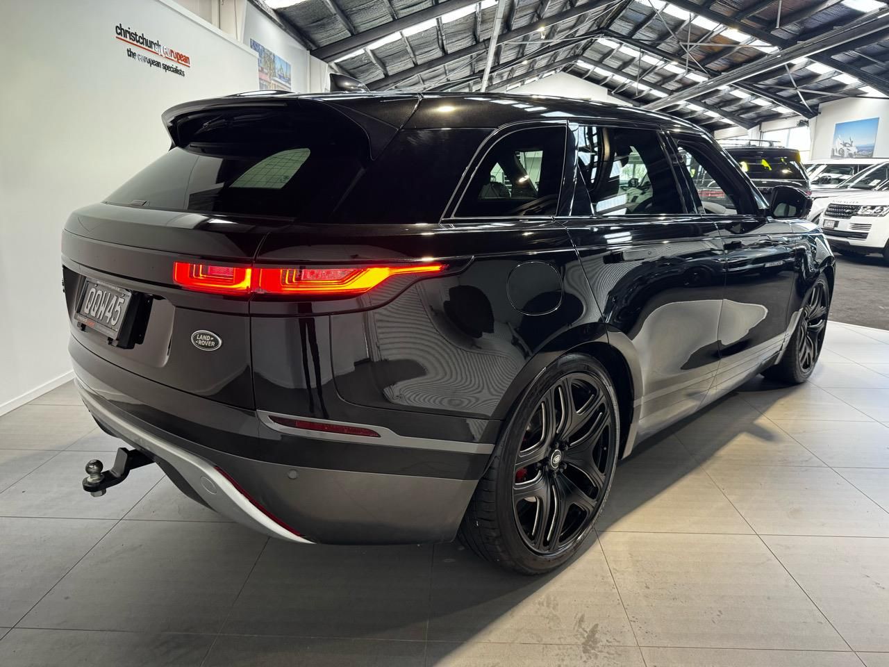 Vehicle image 5