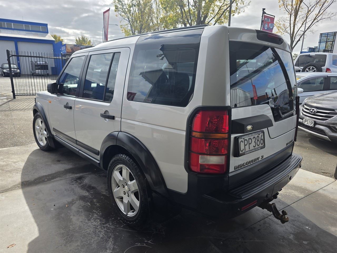 Vehicle image 3