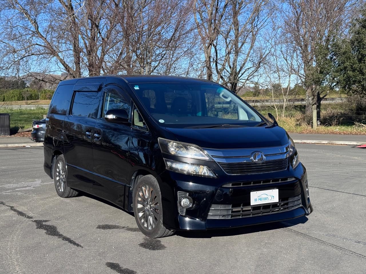 Vehicle image 3