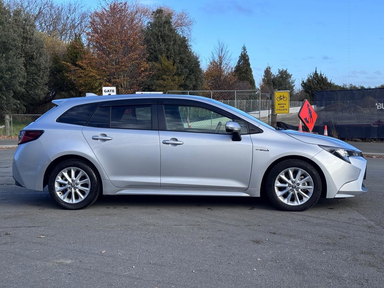Vehicle image 4