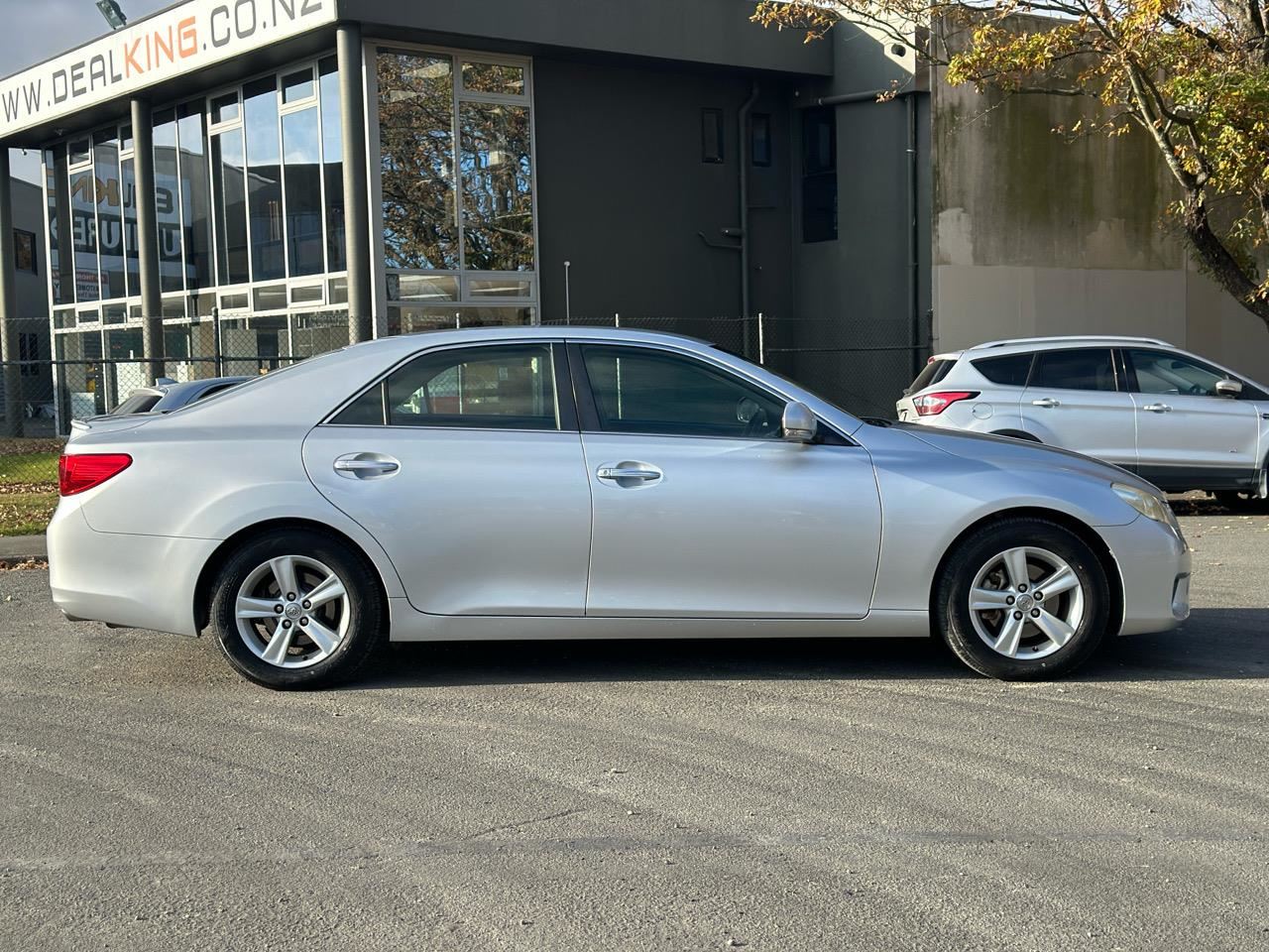 Vehicle image 4