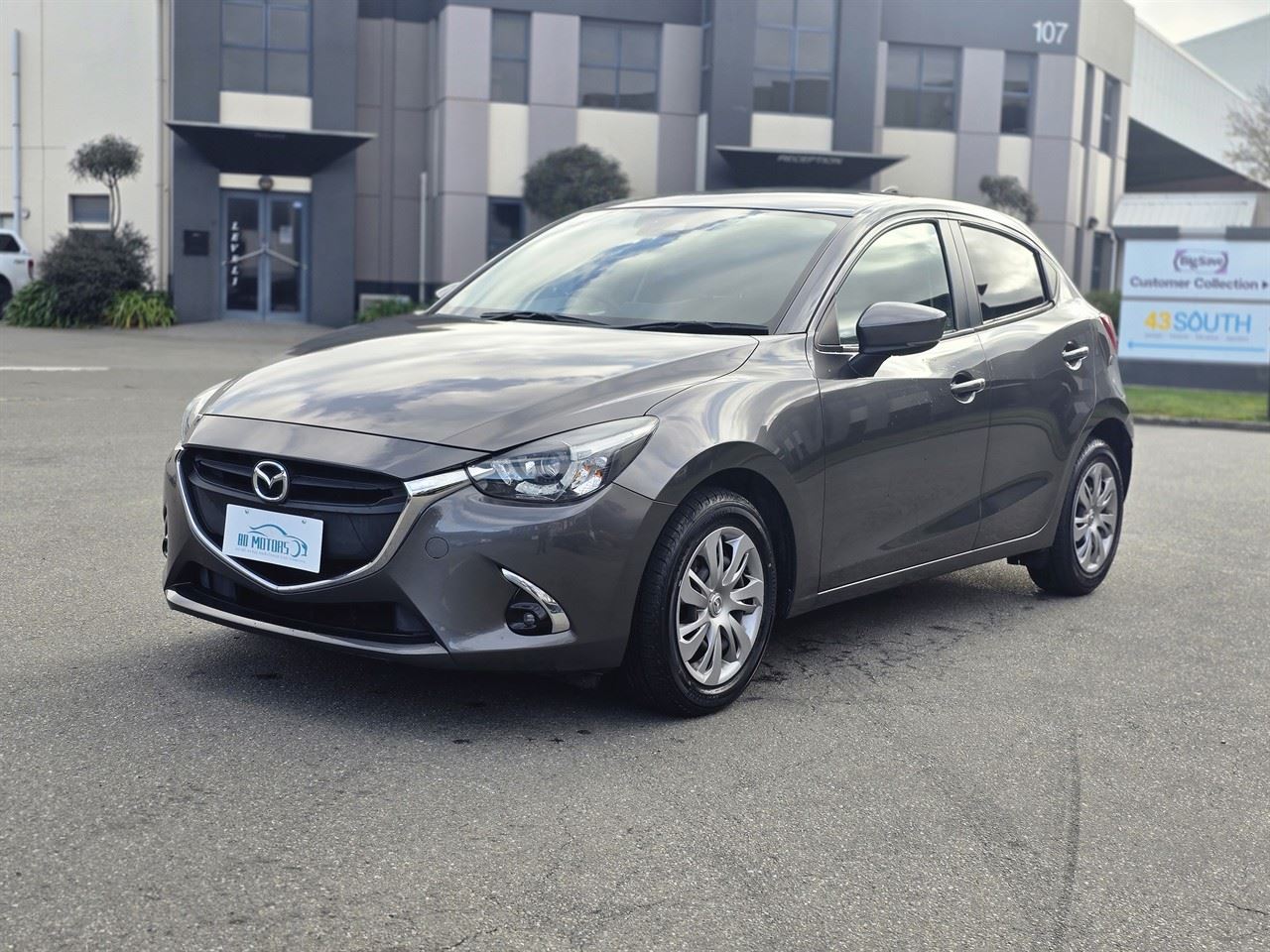 Vehicle image 1