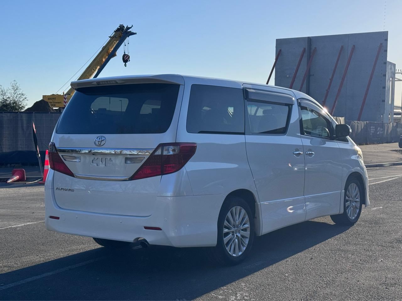 Vehicle image 4