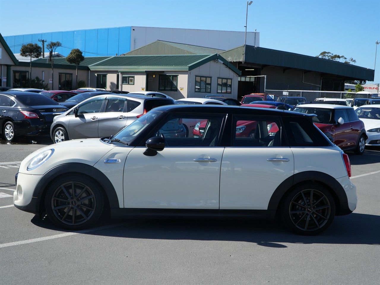 Vehicle image 2