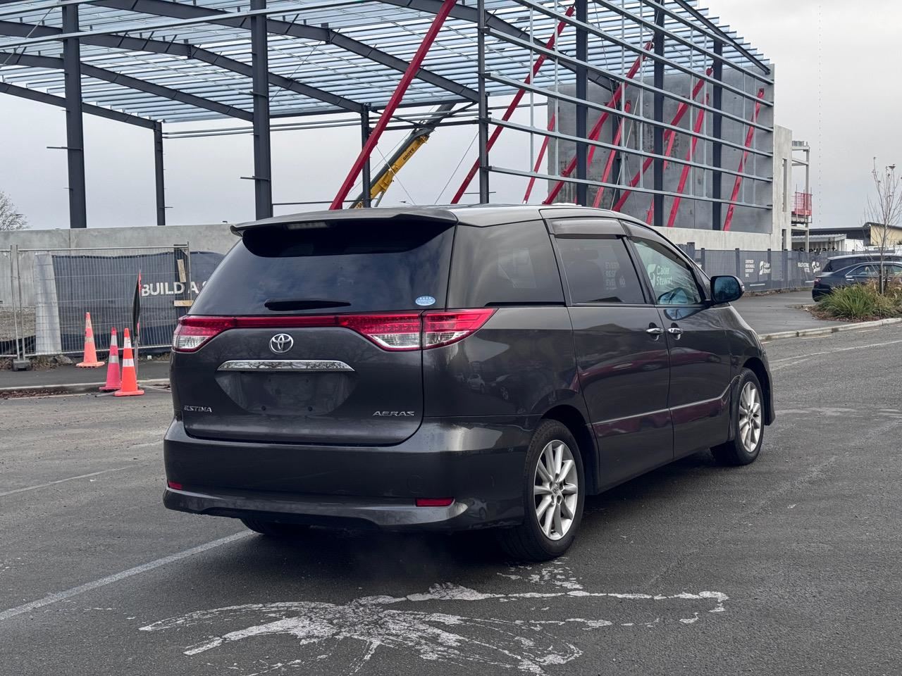 Vehicle image 4