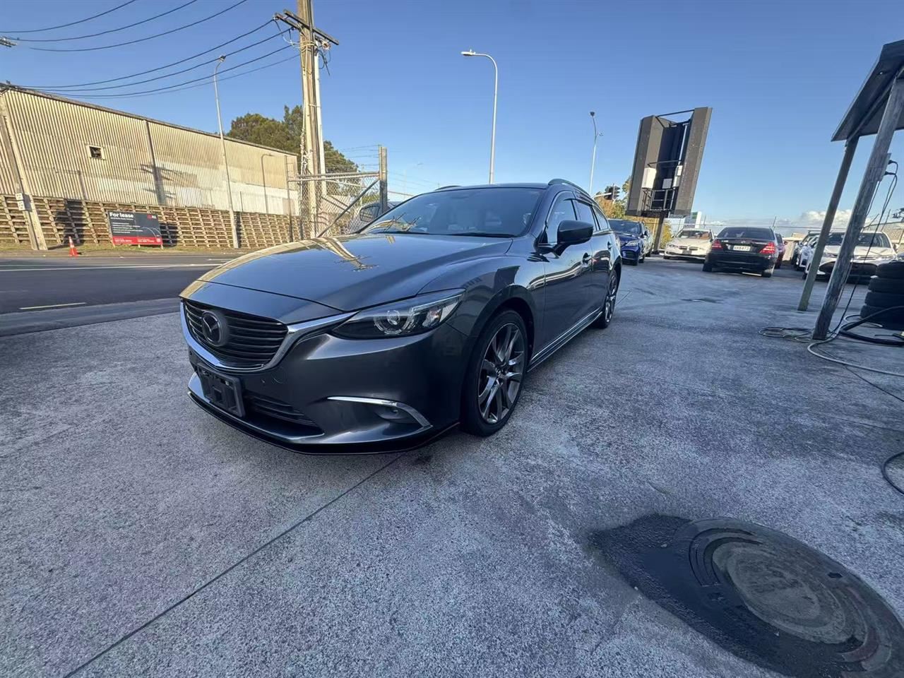 Vehicle image 3