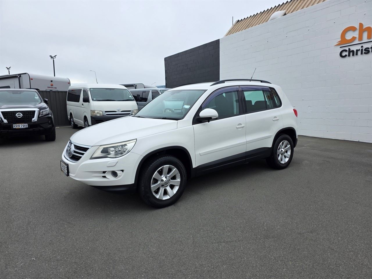 Vehicle image 4