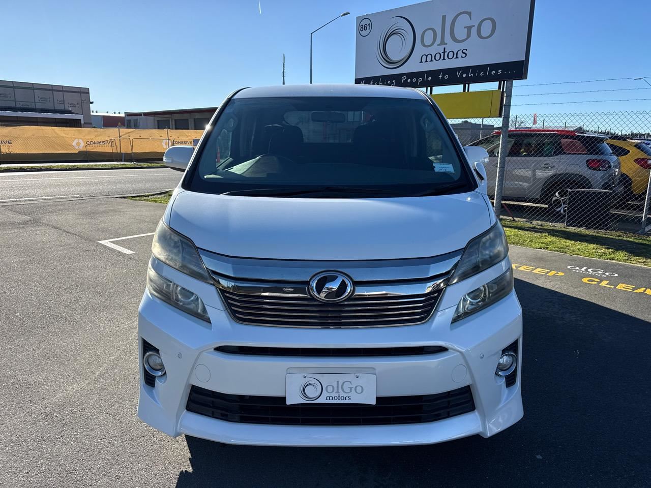 Vehicle image 3
