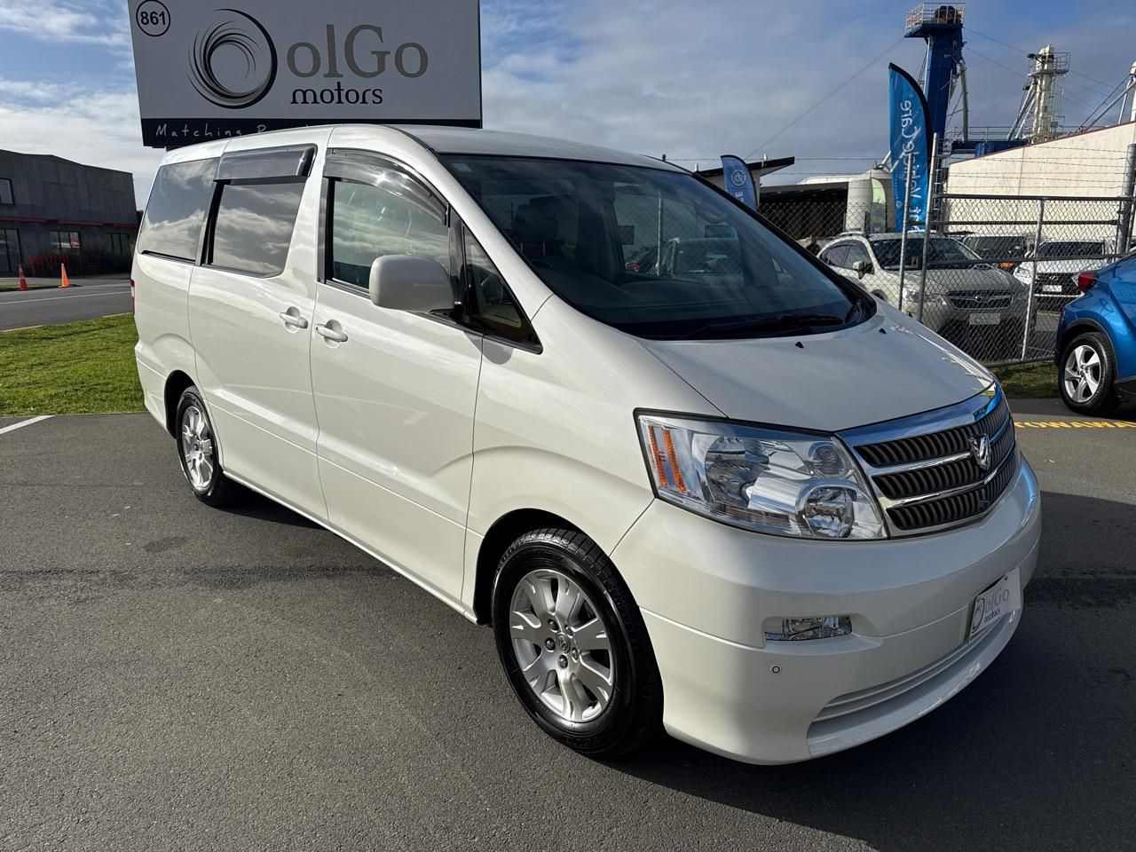 Vehicle image 2