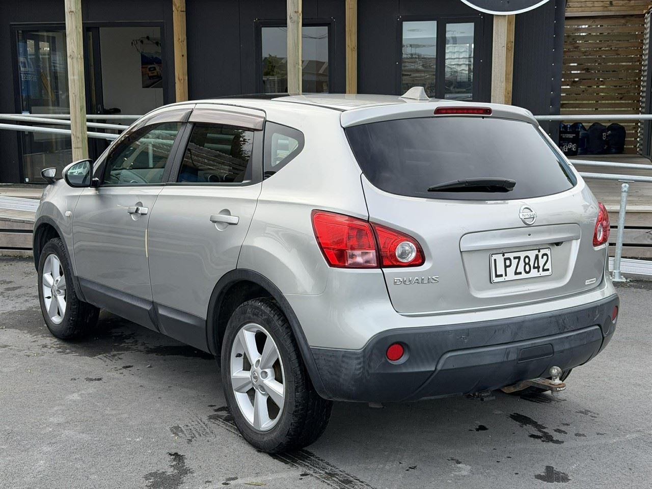 Vehicle image 4