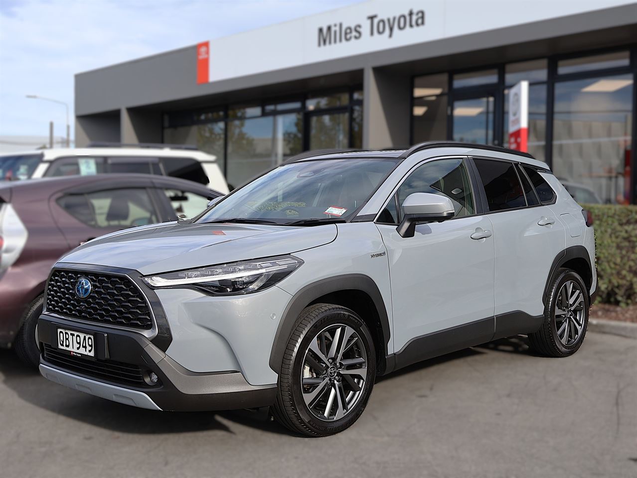 Vehicle image 3