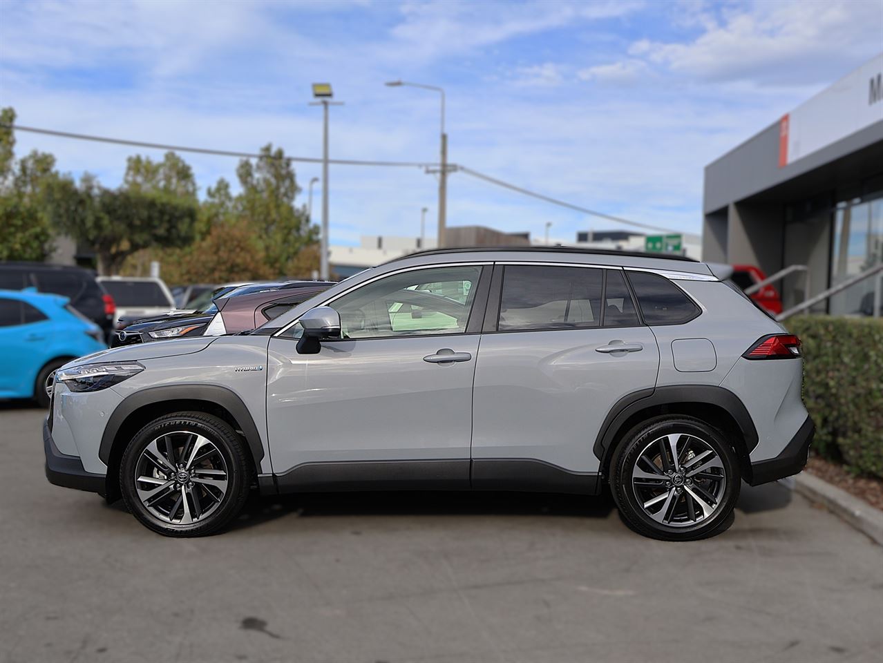 Vehicle image 4
