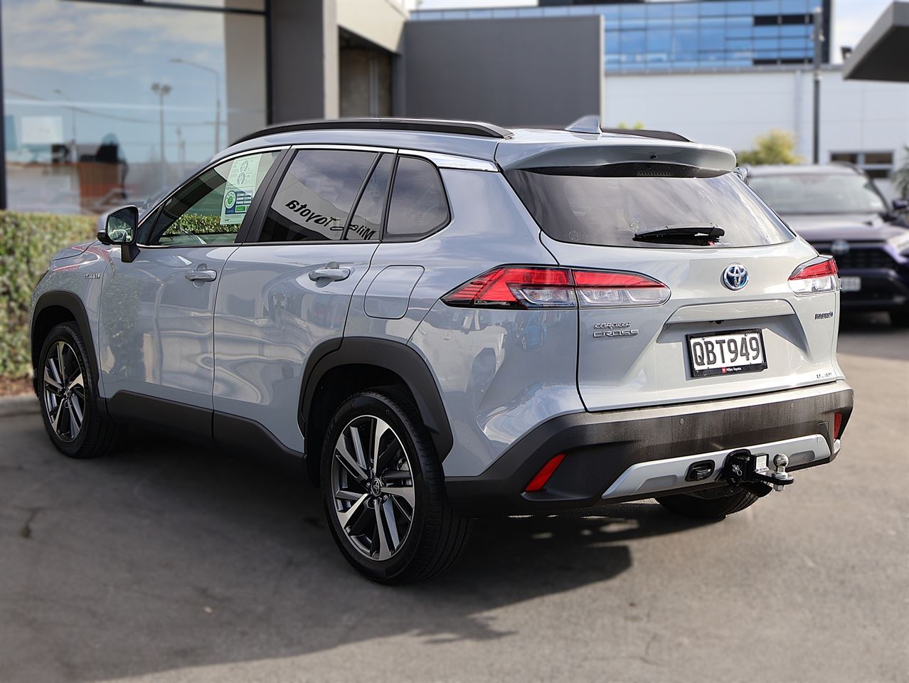 Vehicle image 5