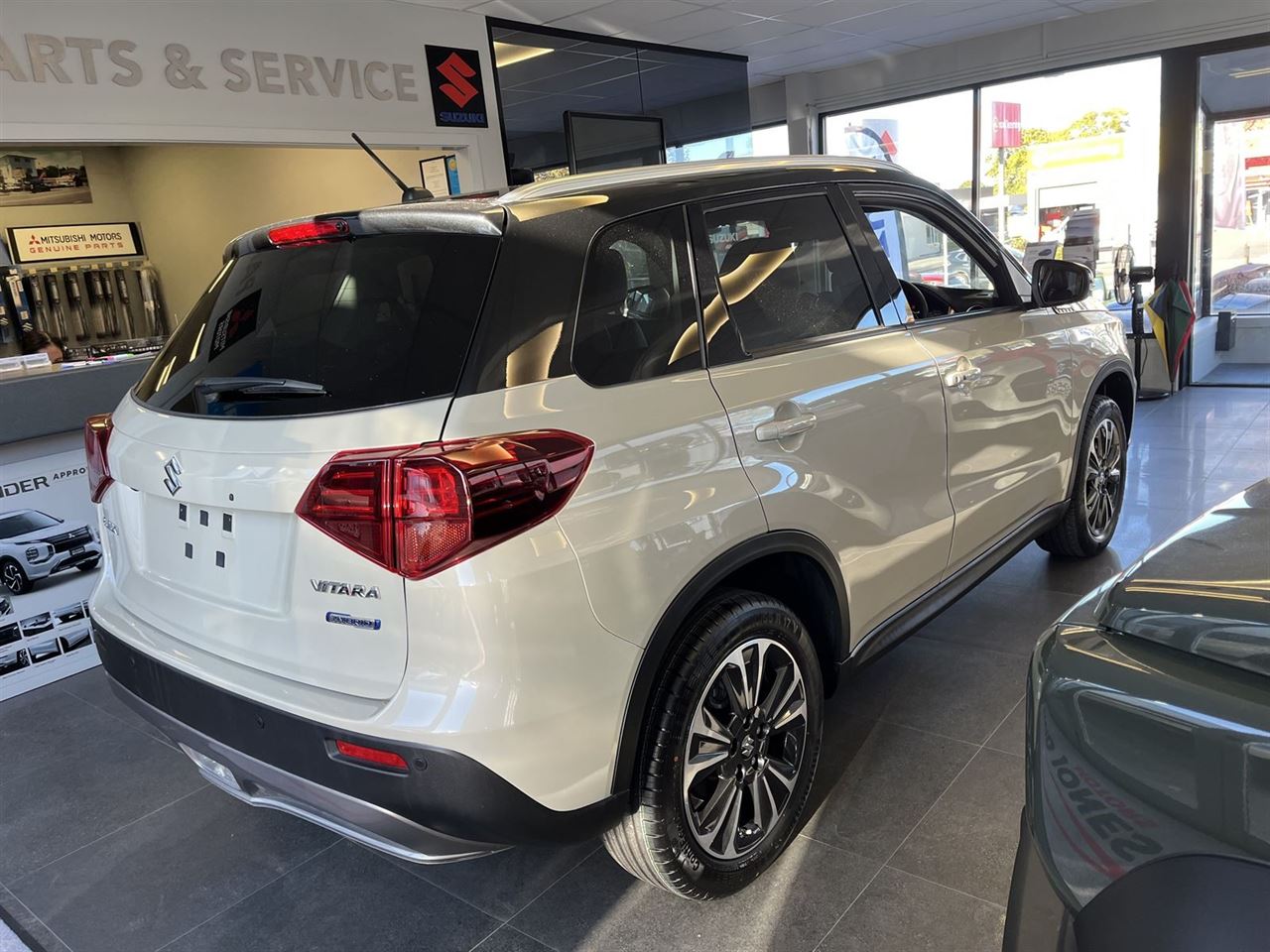 Vehicle image 5