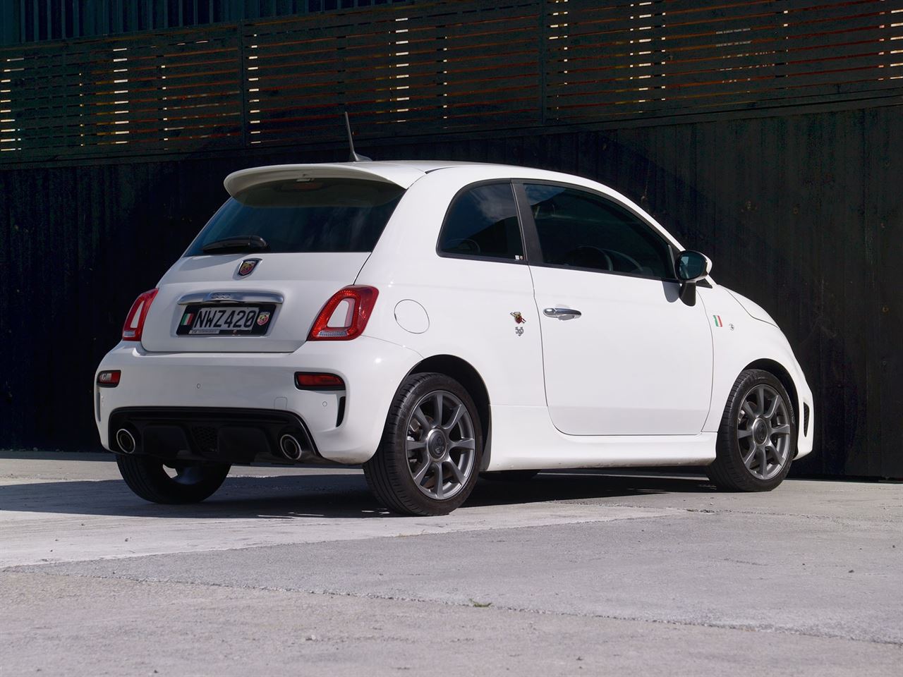 Vehicle image 3