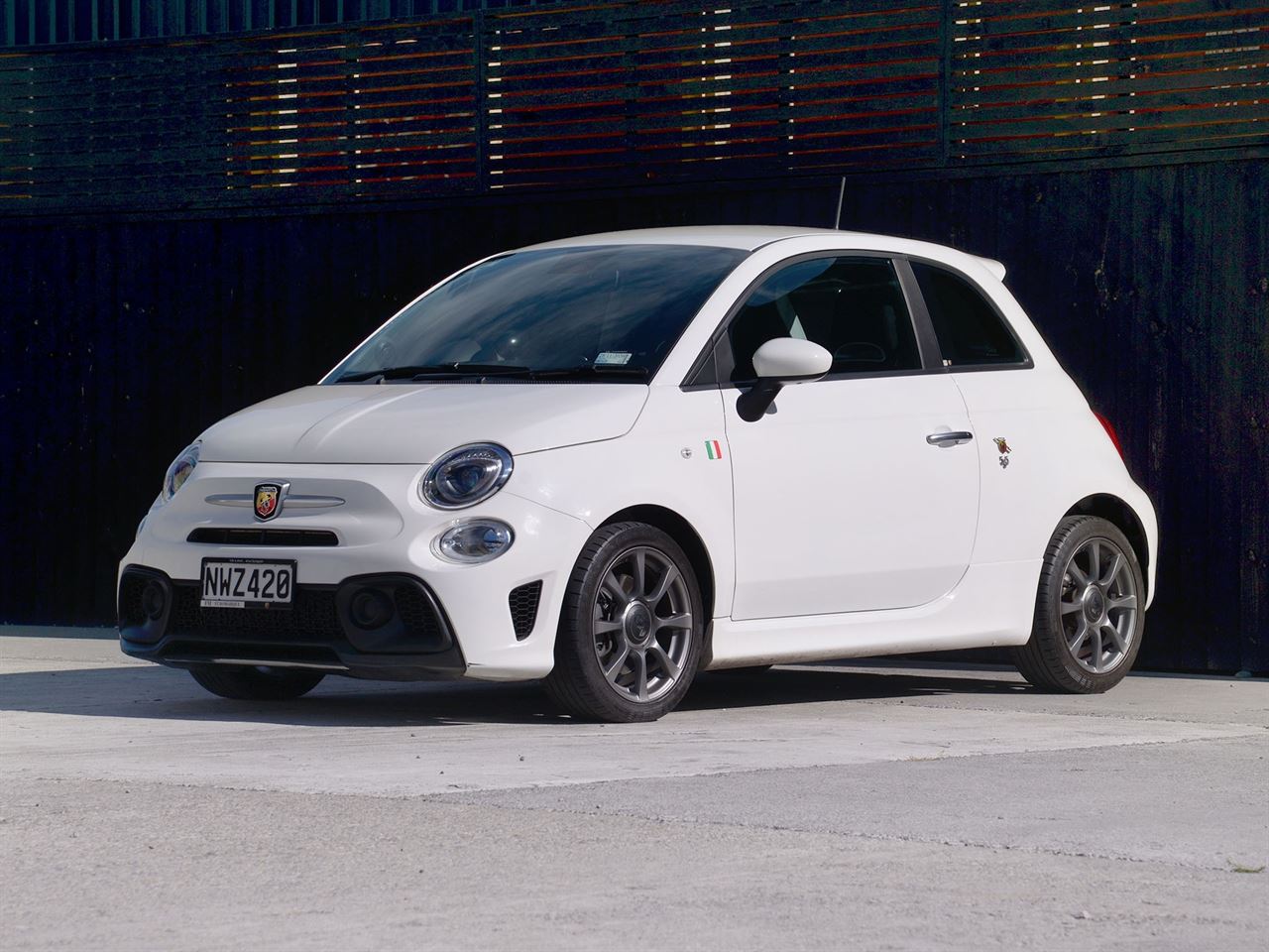 Vehicle image 5