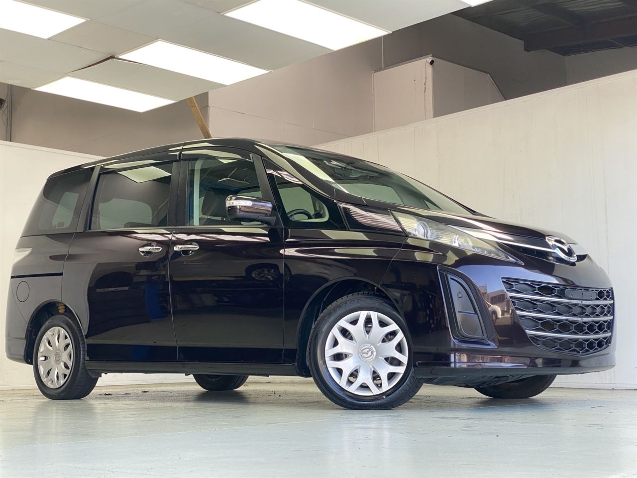 Vehicle image 3